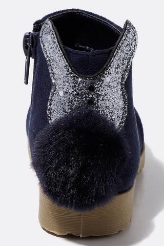 Novelty Boot