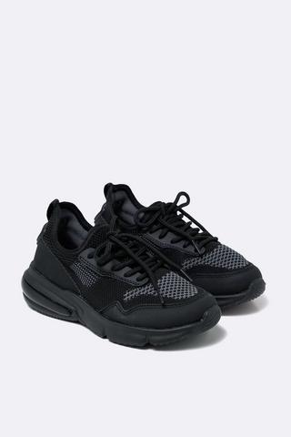 Lace-up Trainer
