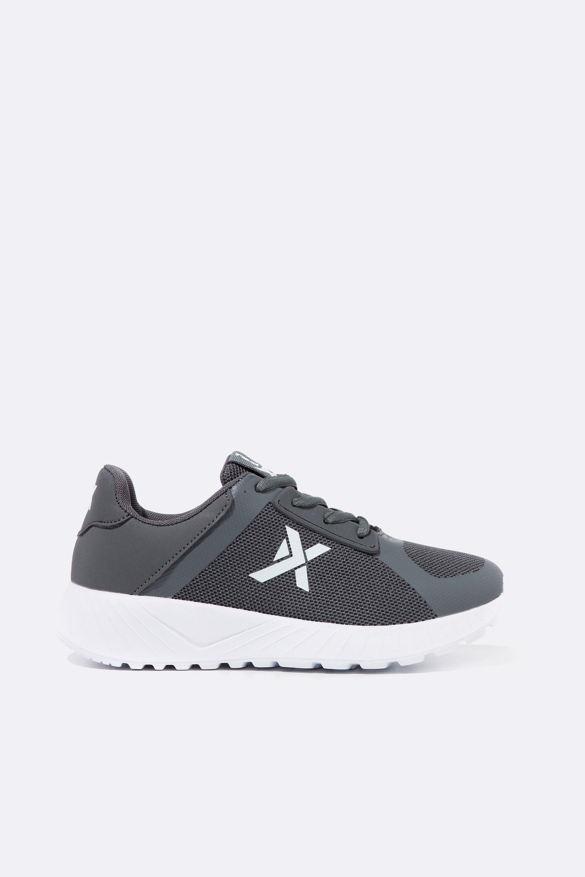 trainers 110