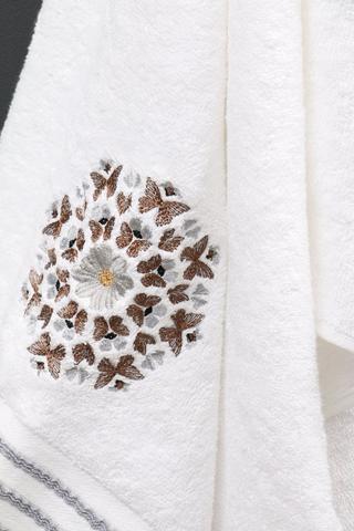 Embellished best sale hand towels