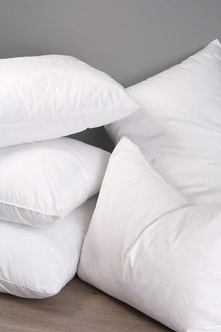 Hollowfibre Polycotton Percale Standard Pillowcase