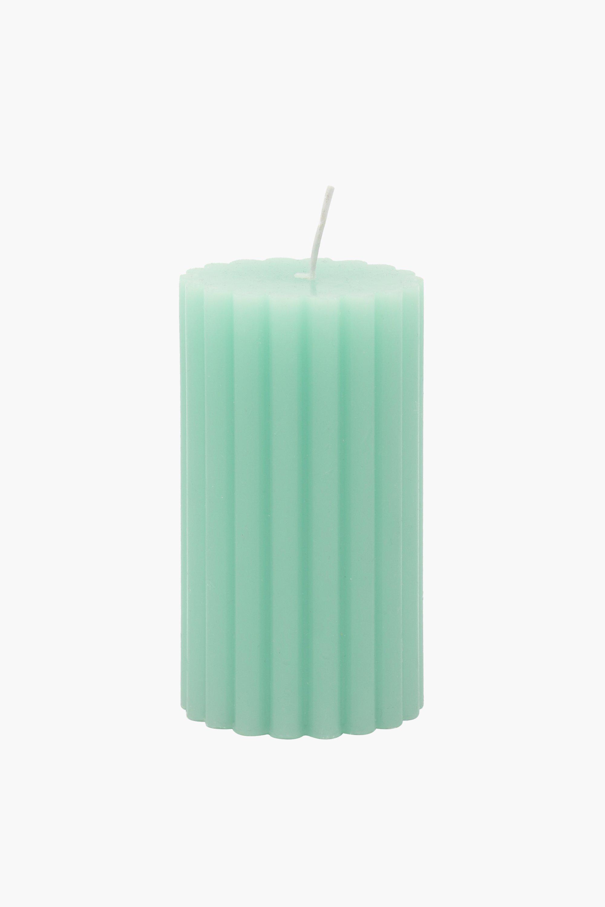 Ribbed Pillar Candle, 7x13cm