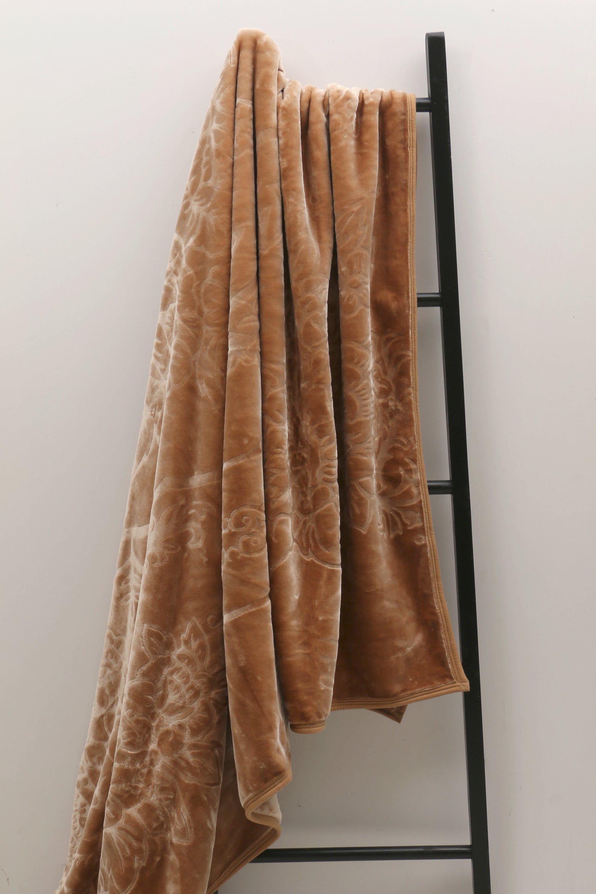 Mink Embossed Blanket 200x230cm