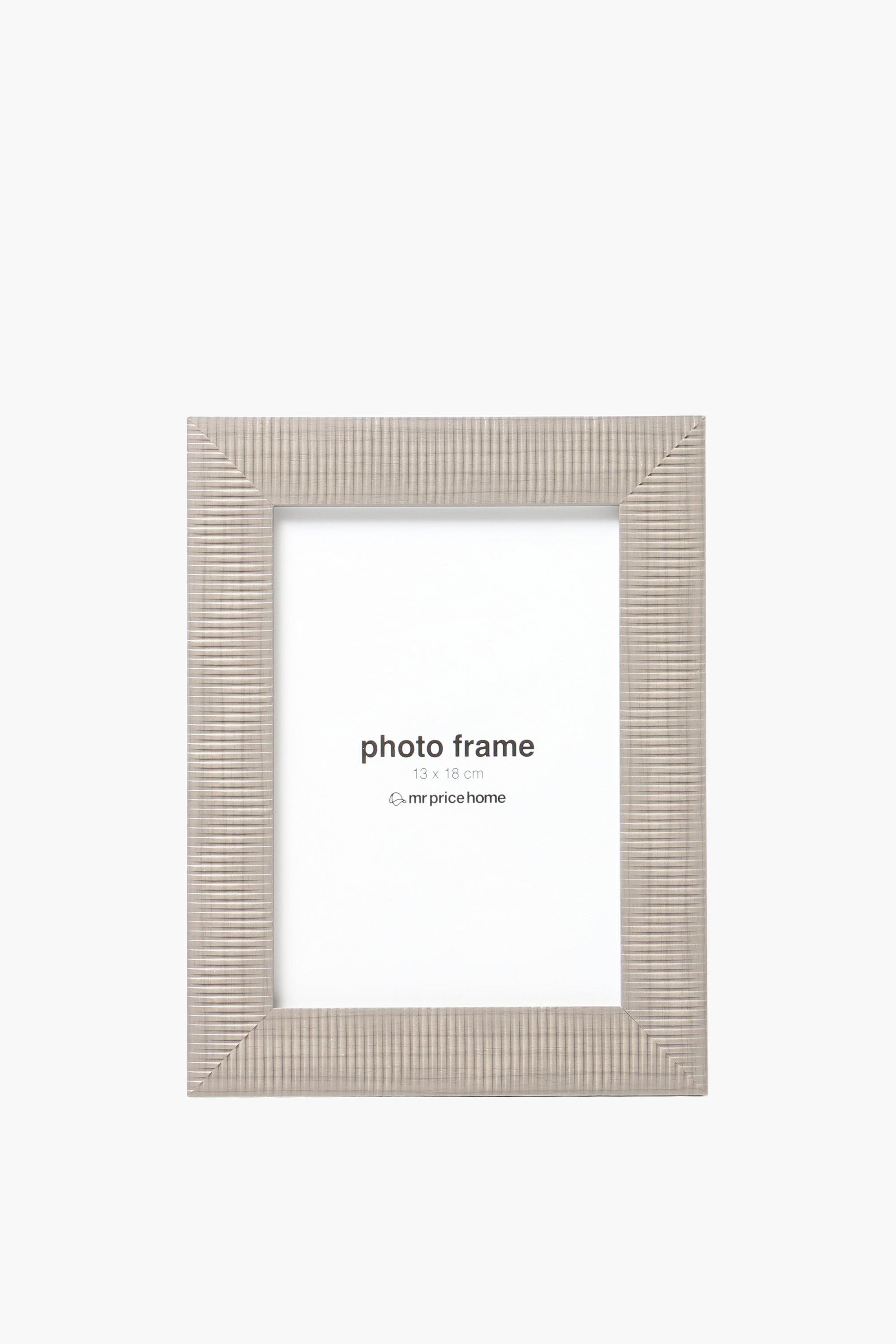 Ridged Border Frame, 13x18cm