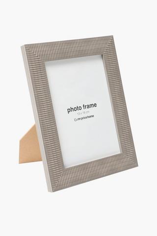 Ridged Border Frame, 13x18cm