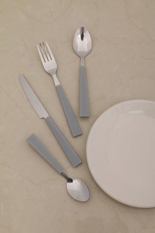 16 Piece Plastic Handle Cutlery Set