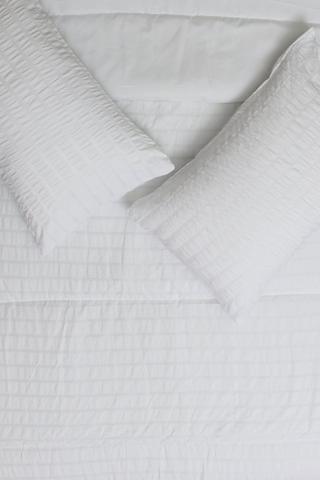 Soft Touch Seersucker Classic Comforter Set