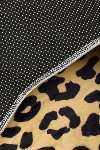 Non Slip Leopard Shape Rug, 65x110cm