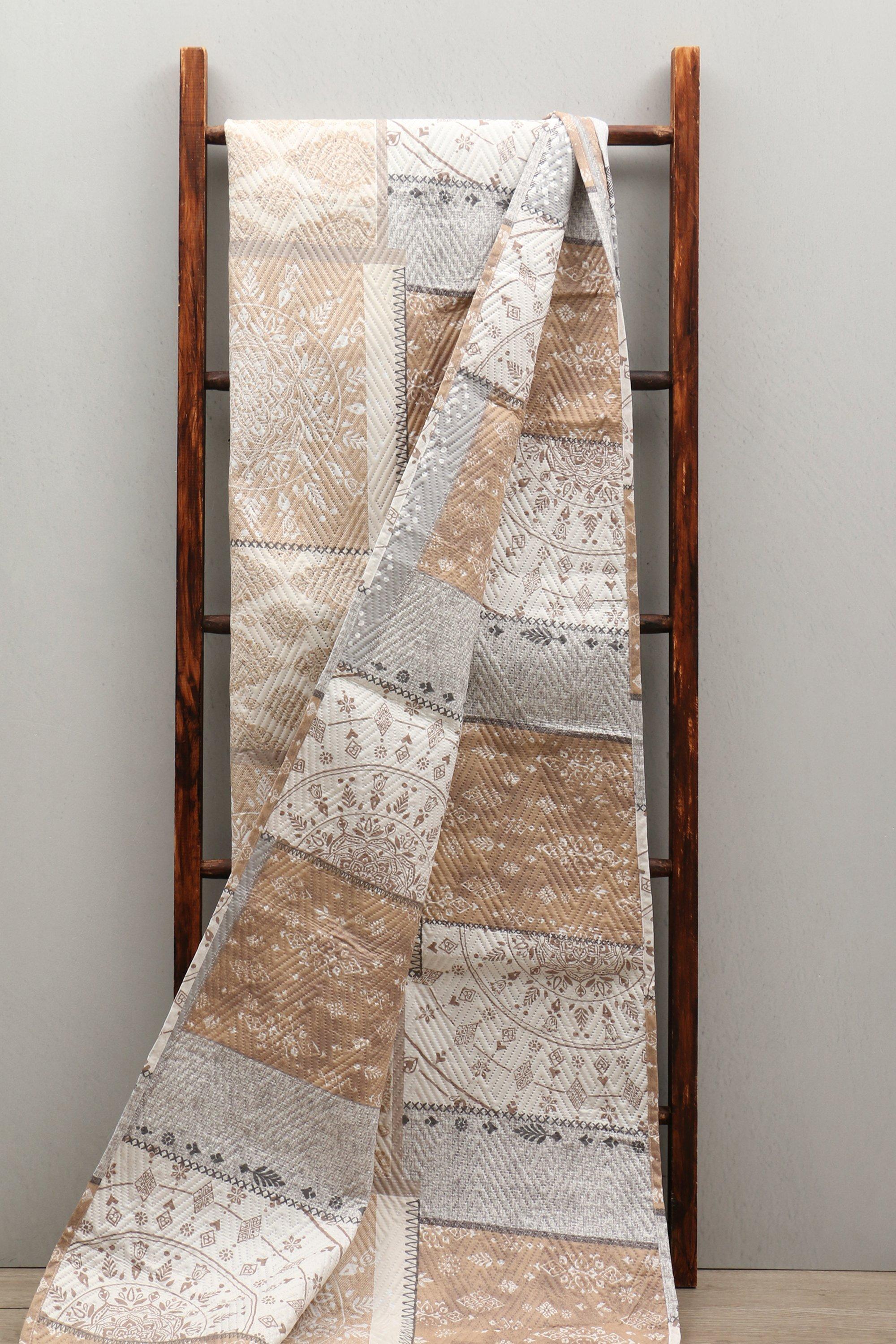 Microfibre Printed Patchwork Quilt