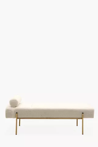 Daybed With Metal Legs
