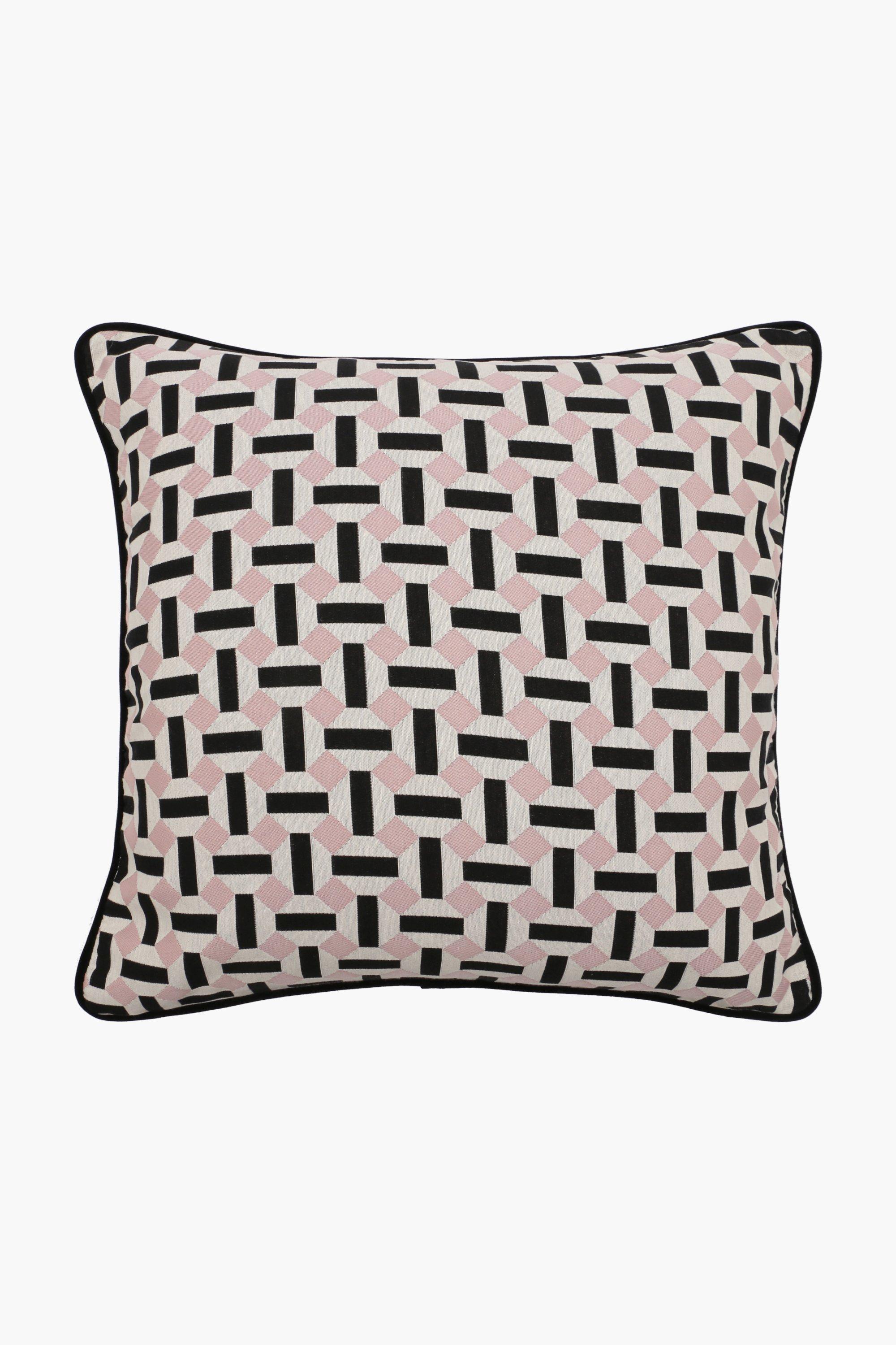 Mr price 2025 home decor cushions