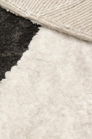 Shaggy Abstract Oval Rug, 120cm