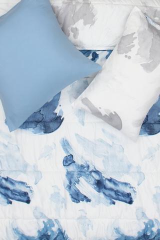 Soft Touch 8 Piece Abstract Water Colour Comforter Baleset