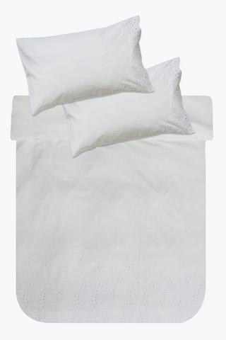 Premium Cotton Embroidered Daisy Cut Out Scalloped Duvet Cover Set