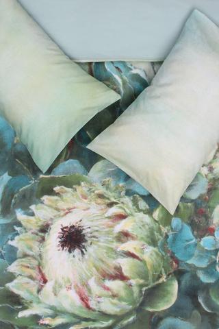Placement Printed Donadea Protea Duvet Cover Set