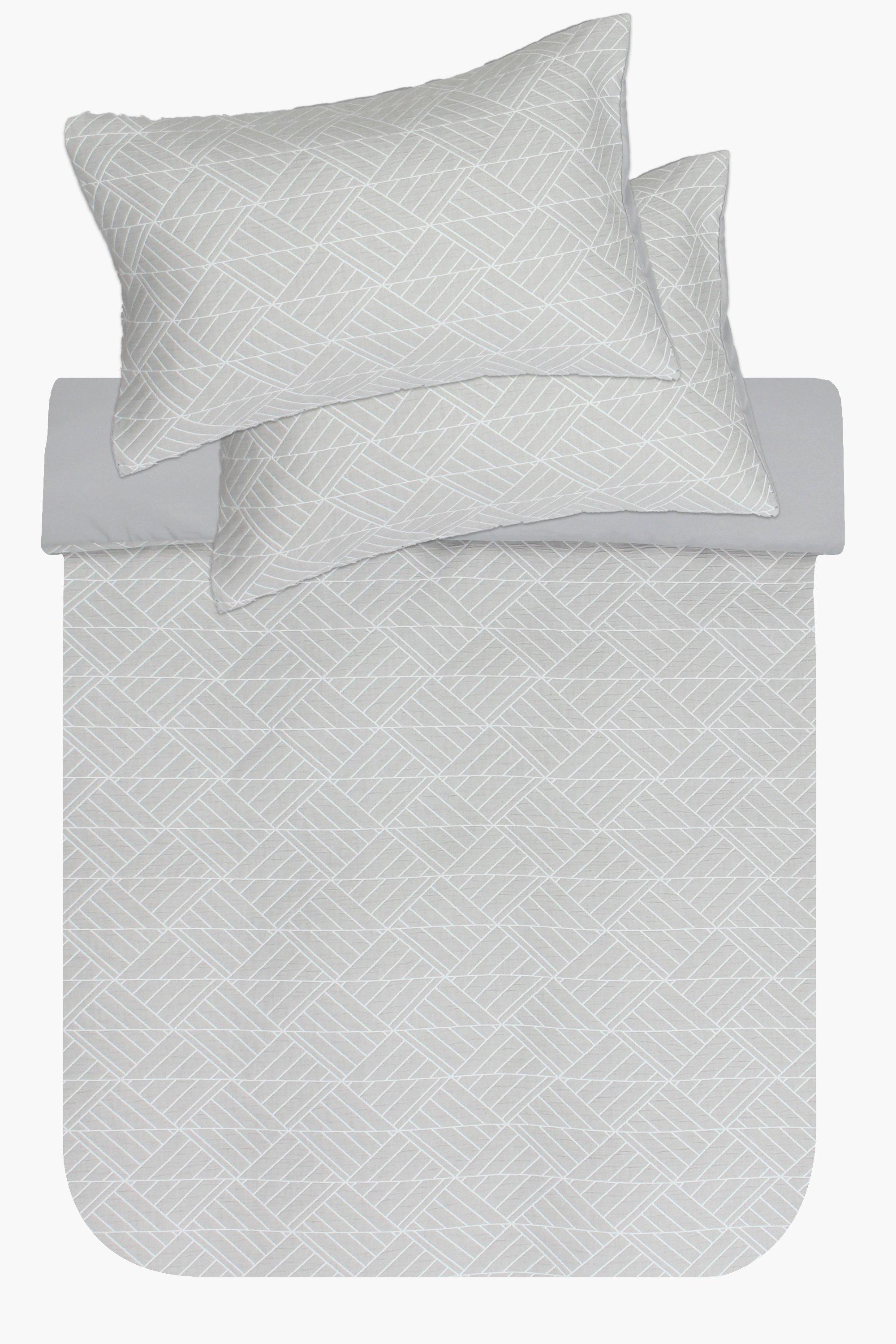 Quilted Jacquard Geometric Duvet Cover Set