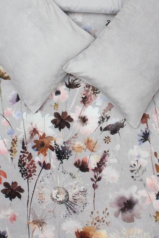 Velveteen Field Of Flowers Duvet Cover Set