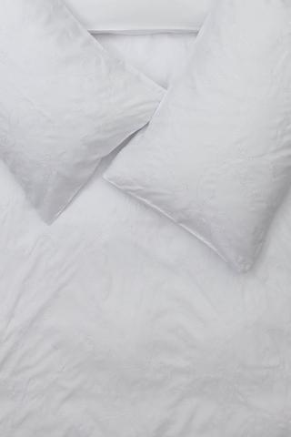 Embroidered Delicate Flower Duvet Cover Set