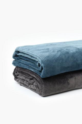 Embellished Shell Stitch Blanket, 150x200cm
