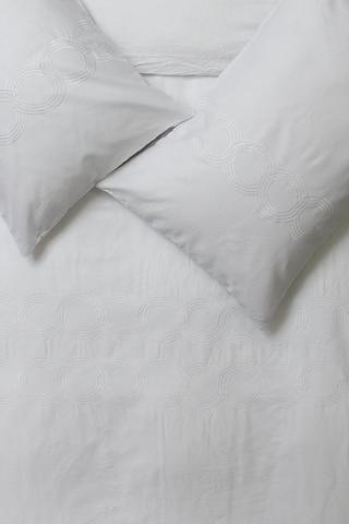 Premium Cotton Embroidered Circles 132 Thread Count Duvet Cover Set