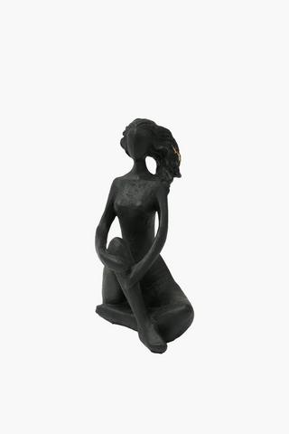 Polystone Seated Lady, 15x24cm