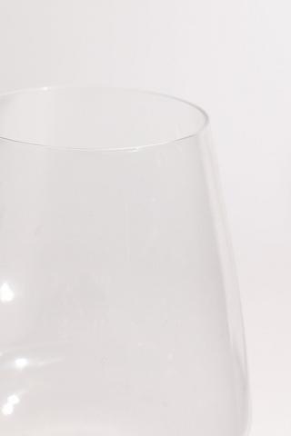 Vin Wine Glass