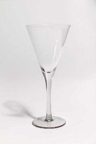 Smokey V Shaped Cocktail Glass, Medium