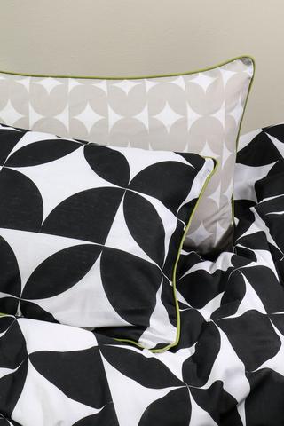 Colab Xia Carstens Duvet Cover Set