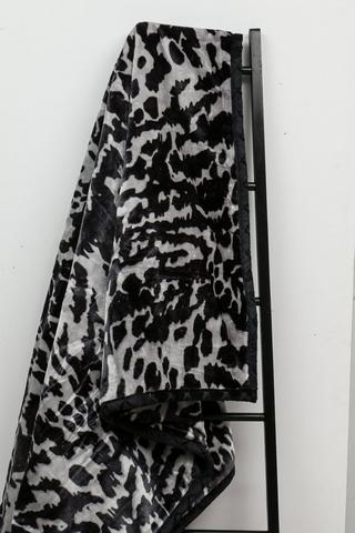 Mink Leopard 5kg Blanket, 200x230cm