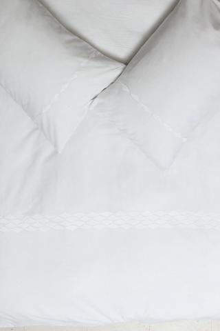 Premium Cotton 132 Thread Count Embroidered Waves Duvet Cover Set