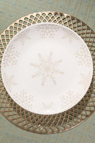 Snowflake Stoneware Dinner Plate