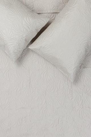 Soft Touch 3 Piece Embossed Quilt Set