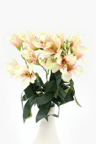 Lily Bush Bouquet, 45cm