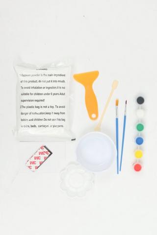 17 Piece Mould And Paint Kit