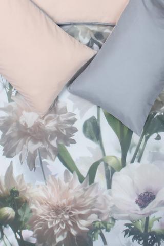 Soft Touch Photographic Chambord Floral Duvet Cover Set