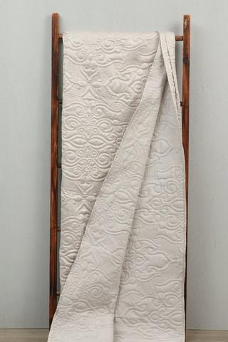 Embossed Sateen Classic Quilt