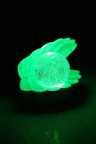 Oyster Colour Changing Led Night Light