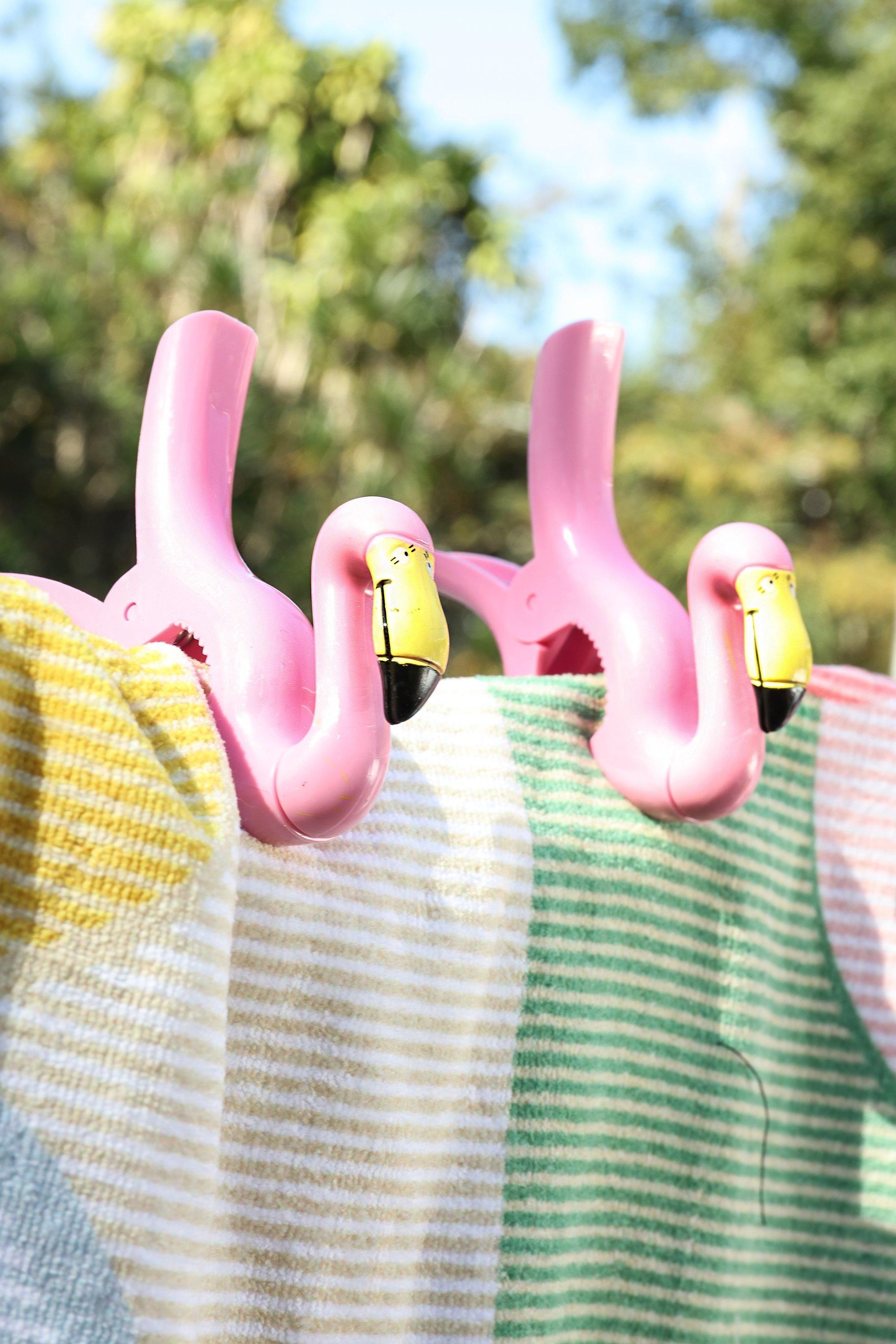 Pack Beach Towel Flamingo Clips