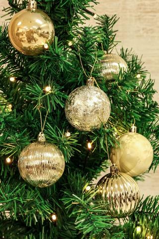 15 Pack Champagne Baubles, 6cm