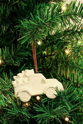 Ceramic Truck Hanging Decor, 6x9cm