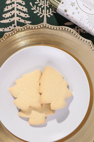 Vanilla Shortbread Tree Cookie Tin, 150g