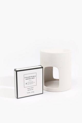 Pear And Freesia Wax And Burner Set, 325g
