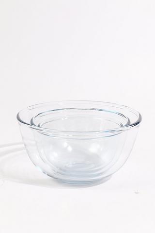 Set Of 3 Pyrex Glass Mixing Bowls