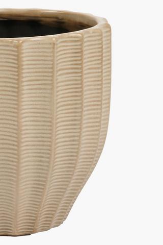 Pottery Ribbed Planter, 14x15cm