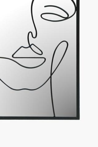 Linear Portrait Mirror, 26x38cm