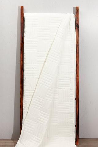 Chenille Washed Quilt