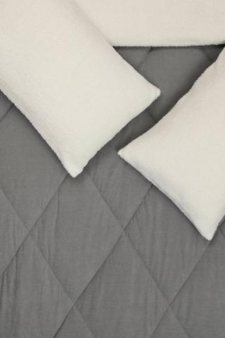 Soft Touch Jacquard Sherpa Comforter Set