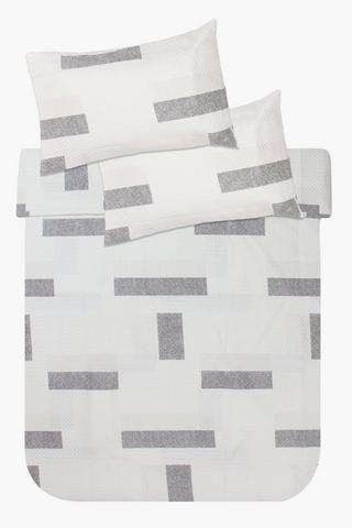 5 Piece Soft Touch North Urban Block Quilt Set