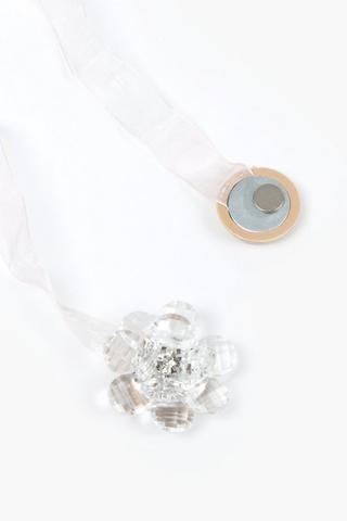 2 Pack Daisy Flower Magnetic Tie Backs