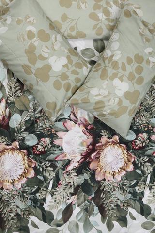Soft Touch Newgate Protea Reversible Duvet Cover Set